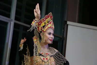 Momen di Arina Skyview