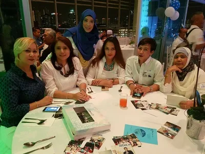 Momen di Arina Skyview