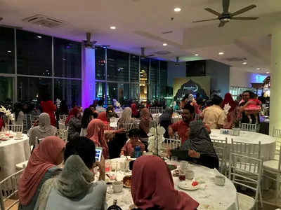 Momen di Arina Skyview