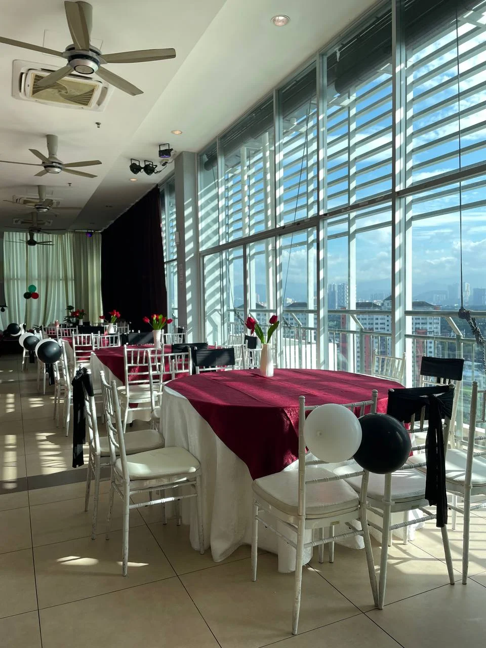 Momen di Arina Skyview