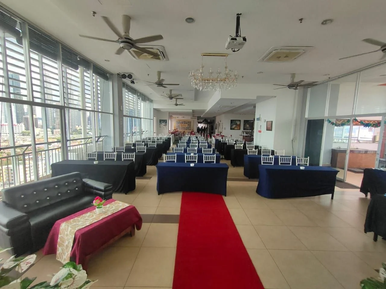 Susun Atur Meeting & Seminar